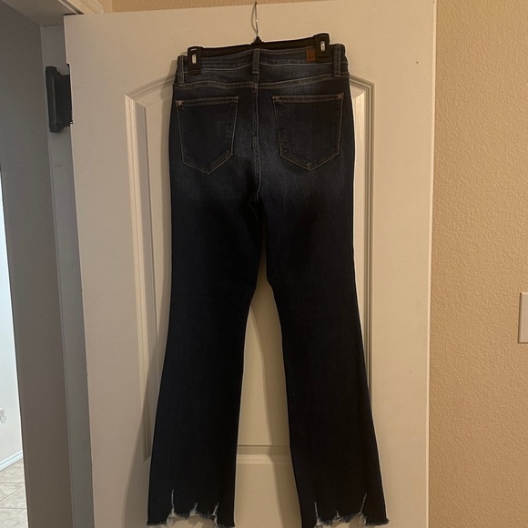 Judy Blue mid rise Dark Indigo Flare Jeans with Frayed Hem - Picture 4 of 5